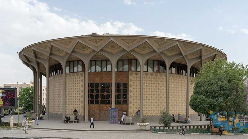 نقد معماری معاصر ایران