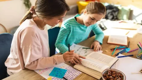 10 روش کاربردی برای یادگیری سریع‌تر و ماندگارتر زبان‌های خارجی